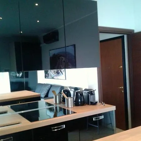 The Penthouse * مونزا